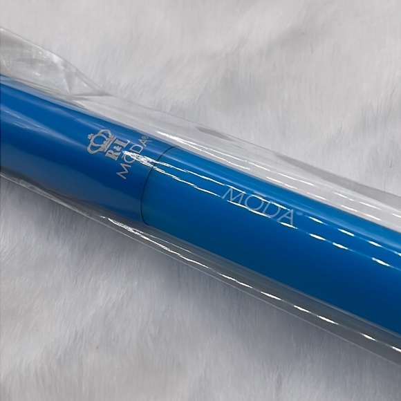 4/$25 MODA Neon Blue Angled Contour Blush Brush - Picture 3 of 4